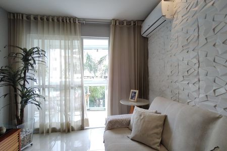 Apartamento à venda com 90m², 3 quartos e 1 vaga Apartamento à venda com 90m², 3 quartos e 1 vagaSala