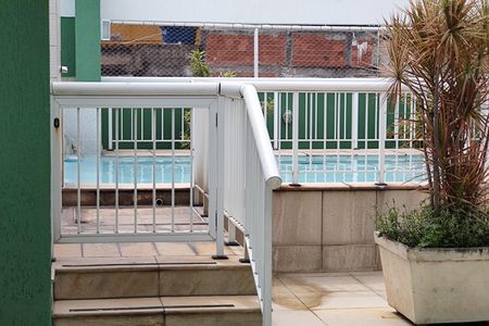 Apartamento à venda com 90m², 3 quartos e 1 vaga Apartamento à venda com 90m², 3 quartos e 1 vagaÁrea comum - Piscina