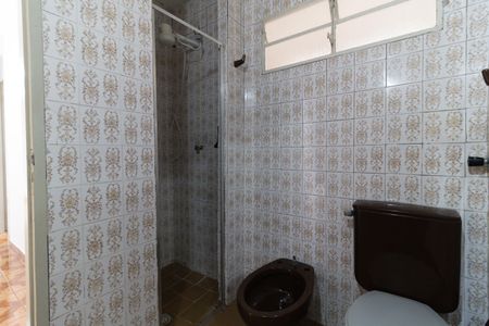 Apartamento à venda com 61m², 2 quartos e 1 vaga Apartamento à venda com 61m², 2 quartos e 1 vagaBanheiro