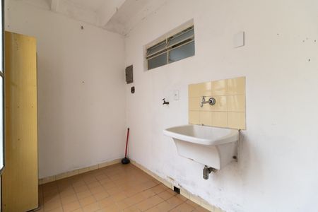 Apartamento à venda com 61m², 2 quartos e 1 vaga Apartamento à venda com 61m², 2 quartos e 1 vagaLavanderia