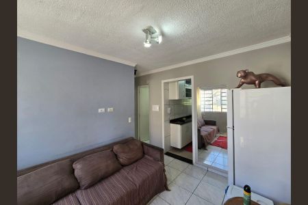 Sala  de casa de condomínio para alugar com 2 quartos, 42m² em Vila Carmela I, Guarulhos
