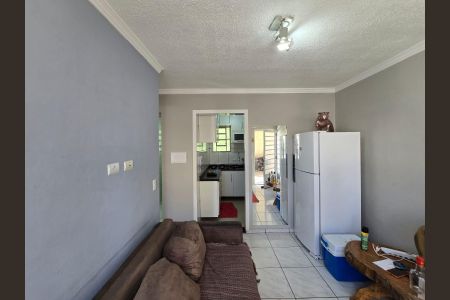 Sala  de casa de condomínio para alugar com 2 quartos, 42m² em Vila Carmela I, Guarulhos