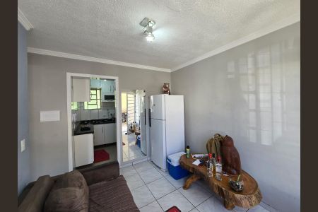 Casa de condomínio para alugar com 42m², 2 quartos e 1 vaga Casa de condomínio para alugar com 42m², 2 quartos e 1 vagaSala