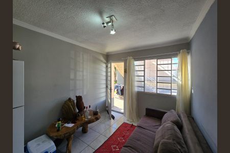 Sala  de casa de condomínio para alugar com 2 quartos, 42m² em Vila Carmela I, Guarulhos