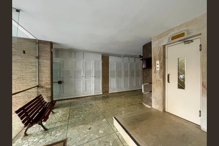 Apartamento à venda com 40m², 1 quarto e sem vagaPortaria