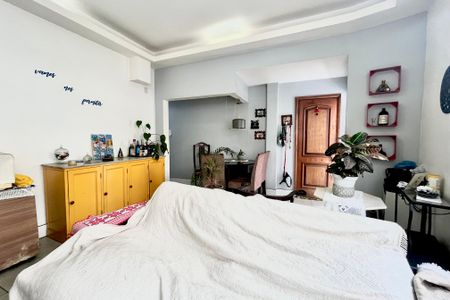 Apartamento à venda com 66m², 2 quartos e sem vaga Apartamento à venda com 66m², 2 quartos e sem vagaSala