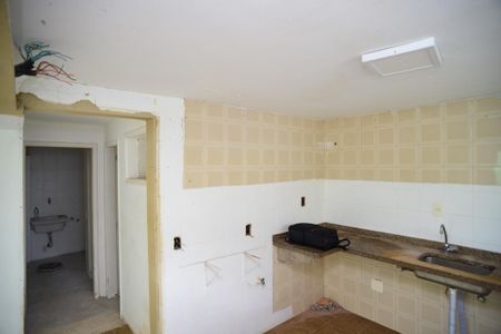 Cozinha de casa de condomínio à venda com 4 quartos, 145m² em Barra da Tijuca, Rio de Janeiro