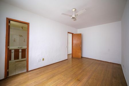 Apartamento à venda com 204m², 3 quartos e 2 vagasQuarto Suite