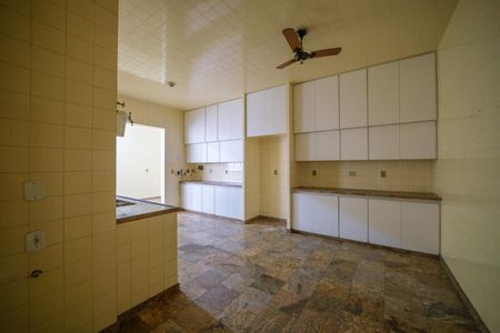 Apartamento à venda com 204m², 3 quartos e 2 vagasCozinha