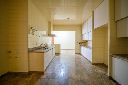 Apartamento à venda com 204m², 3 quartos e 2 vagasCozinha