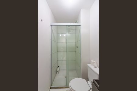 Banheiro de kitnet/studio à venda com 1 quarto, 24m² em Bonfim, Osasco