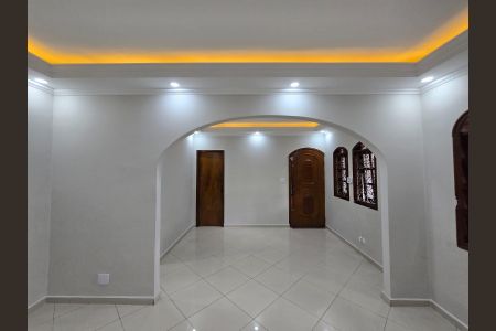 Sala  de casa para alugar com 3 quartos, 180m² em Vila Santa Maria, Guarulhos