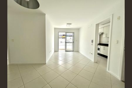 Sala de apartamento para alugar com 3 quartos, 78m² em Agronômica, Florianópolis