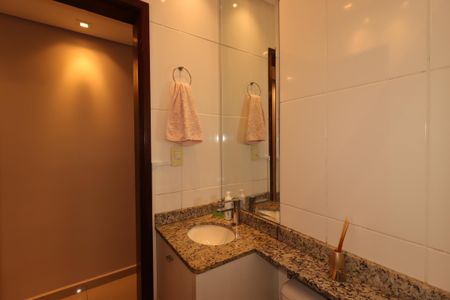 Apartamento à venda com 76m², 3 quartos e 2 vagasBanheiro Social