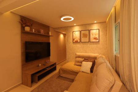 Sala de apartamento à venda com 3 quartos, 76m² em Vila Vitória, Santo André