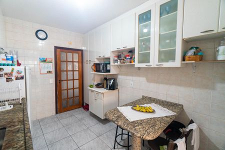 Apartamento para alugar com 202m², 2 quartos e 3 vagasCozinha
