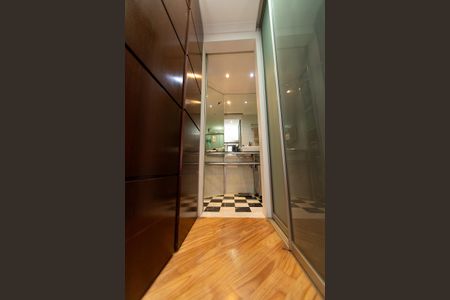 Apartamento à venda com 70m², 1 quarto e 1 vaga Apartamento à venda com 70m², 1 quarto e 1 vagaBanheiro da Suíte