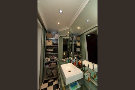 Apartamento à venda com 70m², 1 quarto e 1 vaga Apartamento à venda com 70m², 1 quarto e 1 vagaBanheiro da Suíte