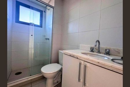 Banheiro  de apartamento para alugar com 2 quartos, 62m² em Jardim do Salso, Porto Alegre