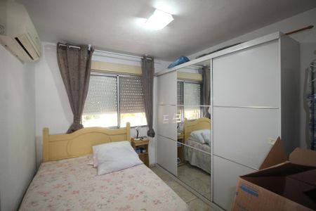 Quarto 1 de apartamento para alugar com 1 quarto, 40m² em Jardim Itu, Porto Alegre