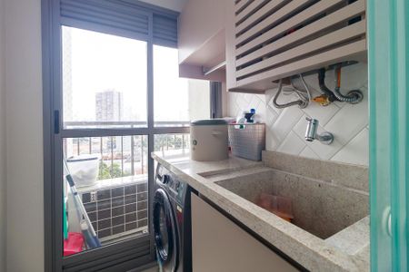 Apartamento à venda com 71m², 3 quartos e 1 vagaÁrea de Serviço