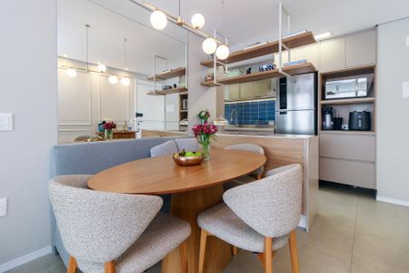 Sala de apartamento à venda com 3 quartos, 71m² em Santo Amaro, São Paulo