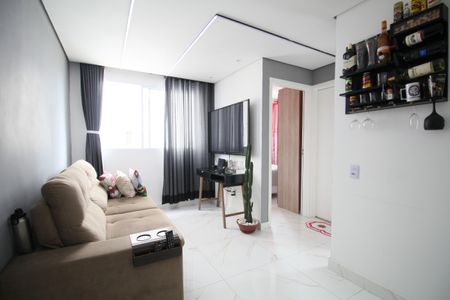 Sala de apartamento para alugar com 2 quartos, 43m² em Jardim Paris, São Paulo