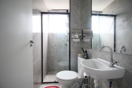 Apartamento para alugar com 43m², 2 quartos e sem vagaBanheiro