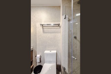 Banheiro de kitnet/studio para alugar com 1 quarto, 25m² em Perdizes, São Paulo