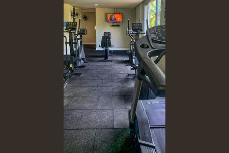 Apartamento à venda com 95m², 3 quartos e 2 vagas Apartamento à venda com 95m², 3 quartos e 2 vagasÁrea comum - Academia