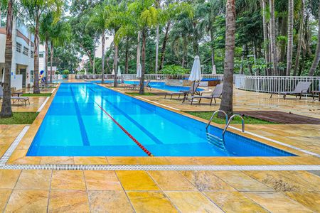Apartamento à venda com 95m², 3 quartos e 2 vagas Apartamento à venda com 95m², 3 quartos e 2 vagasÁrea comum - Piscina