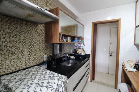 Apartamento à venda com 95m², 3 quartos e 2 vagas Apartamento à venda com 95m², 3 quartos e 2 vagasCozinha