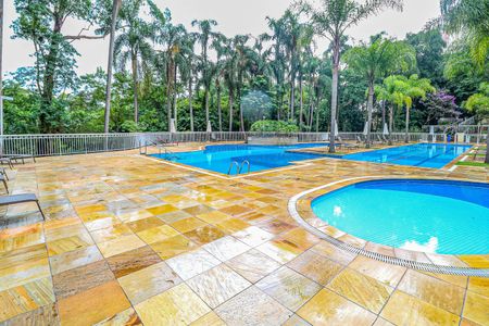 Apartamento à venda com 95m², 3 quartos e 2 vagas Apartamento à venda com 95m², 3 quartos e 2 vagasÁrea comum - Piscina