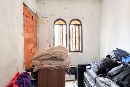 Casa à venda com 250m², 4 quartos e 3 vagasQuarto - Casa 1