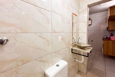 Casa à venda com 250m², 4 quartos e 3 vagasBanheiro Social - Casa 1