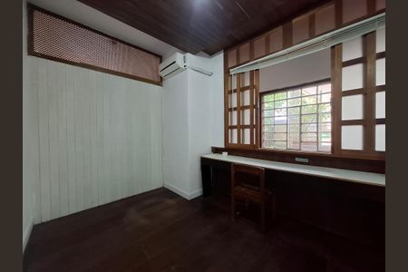 Casa para alugar com 261m², 4 quartos e 2 vagasQuarto 3