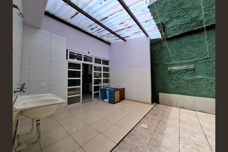 Casa para alugar com 261m², 4 quartos e 2 vagasÁrea de serviço