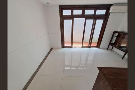 Casa para alugar com 261m², 4 quartos e 2 vagasSala de jantar