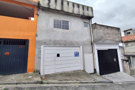 Casa para alugar com 120m², 1 quarto e 2 vagas Casa para alugar com 120m², 1 quarto e 2 vagasFachada