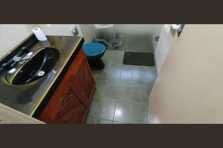 Casa para alugar com 300m², 3 quartos e 4 vagasBanheiro