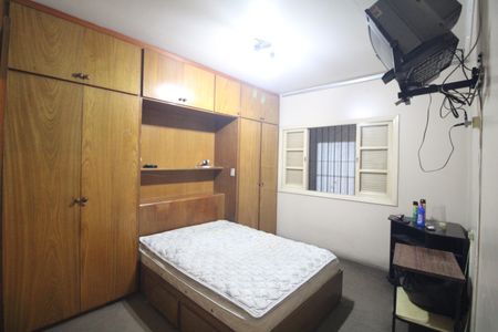 Quarto 3 de casa para alugar com 3 quartos, 300m² em Jardim das Flores, São Paulo
