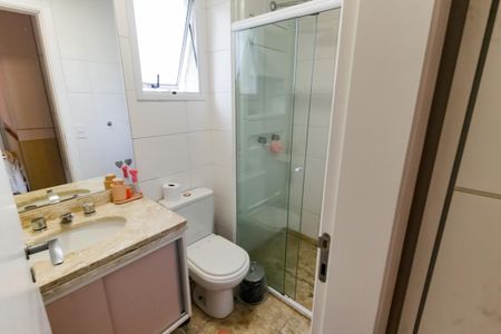Apartamento à venda com 129m², 3 quartos e 3 vagas Apartamento à venda com 129m², 3 quartos e 3 vagasBanheiro da Suíte 1