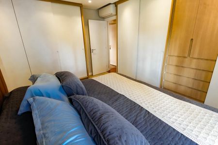 Apartamento à venda com 129m², 3 quartos e 3 vagas Apartamento à venda com 129m², 3 quartos e 3 vagasSuíte 3 - armários