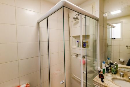 Apartamento à venda com 129m², 3 quartos e 3 vagas Apartamento à venda com 129m², 3 quartos e 3 vagasBanheiro da Suíte 2 - chuveiro