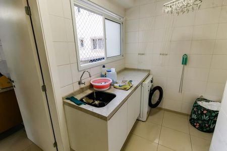 Apartamento à venda com 129m², 3 quartos e 3 vagas Apartamento à venda com 129m², 3 quartos e 3 vagasÁrea de Serviço