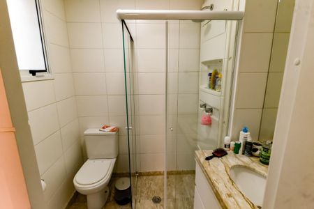 Apartamento à venda com 129m², 3 quartos e 3 vagas Apartamento à venda com 129m², 3 quartos e 3 vagasBanheiro da Suíte 2