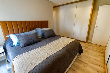 Apartamento à venda com 129m², 3 quartos e 3 vagas Apartamento à venda com 129m², 3 quartos e 3 vagasSuíte 3