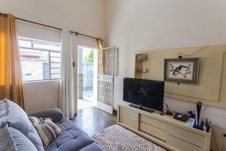 Sala 1 de casa para alugar com 4 quartos, 300m² em Renascença, Belo Horizonte