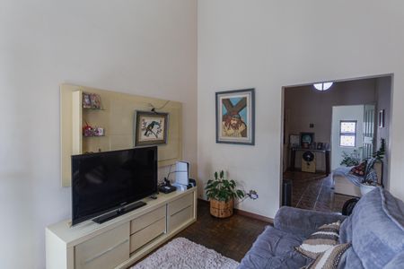 Sala 1 de casa para alugar com 4 quartos, 300m² em Renascença, Belo Horizonte