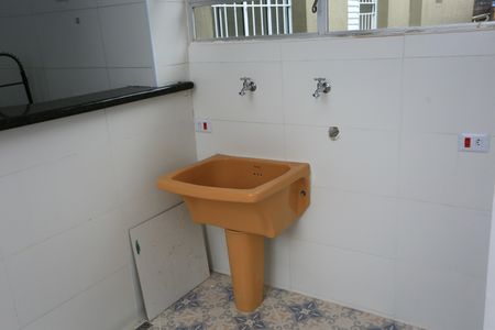 Casa para alugar com 55m², 3 quartos e 1 vaga Casa para alugar com 55m², 3 quartos e 1 vagaÁrea de Serviço